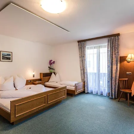 Hotel Linde 3*