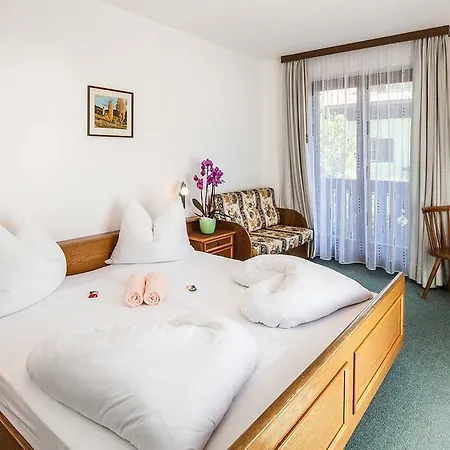 Linde Hotel Collalbo